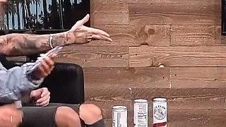 Nicole Aniston with a Micro P＊nis