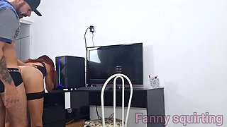 Slut Receives Internet Technician Without Panties and Shows