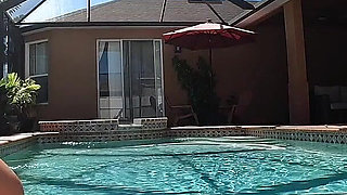 Deepend Underwater Masturbation Orgasm