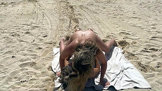 Lora Cross Vs Sinthia Bee Sex Fight on the Beach